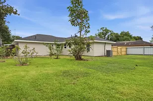 910 Evonne St, Houston, TX 77017 - Photo 33