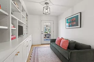 10718 Longmont Dr, Houston, TX 77042 - Photo 17