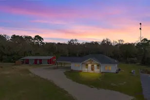 757 Co Rd 109, Devers, TX 77538 - Photo 1