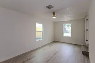 7912 Ford St, Houston, TX 77012 - Photo 25