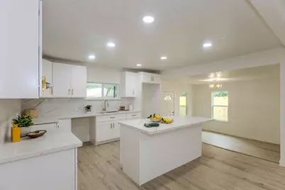 7912 Ford Street, Houston, TX 77012 - Photo 9