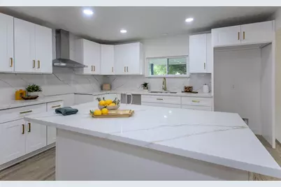 7912 Ford Street, Houston, TX 77012 - Photo 11