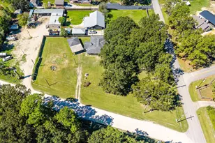 906 Havard Rd, Houston, TX 77336 - Photo 9