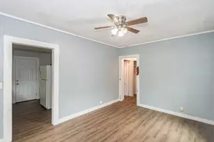 713 W Willis St, Alvin, TX 77511 - Photo 7