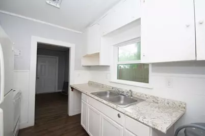 713 W Willis Street, Alvin, TX 77511 - Photo 11