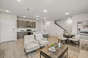 1215 Hugh Landing Ln, Houston, TX 77067 - Photo 3