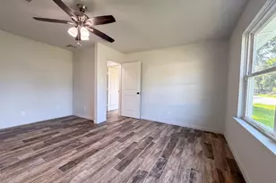 118 S Ringgold St, West Columbia, TX 77486 - Photo 9