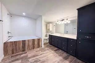 118 S Ringgold St, West Columbia, TX 77486 - Photo 13