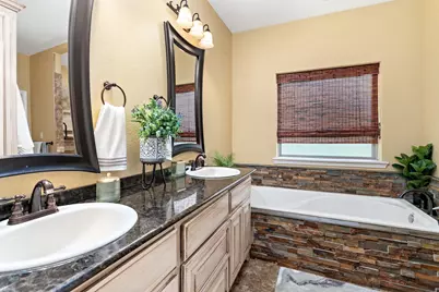141 County Road 889, Buna, TX 77612 - Photo 23
