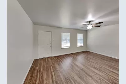16778 Fallen Timbers Drive, Conroe, TX 77385 - Photo 5