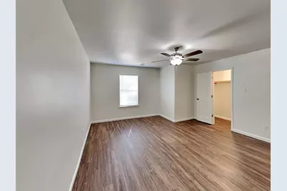 16778 Fallen Timbers Drive, Conroe, TX 77385 - Photo 9