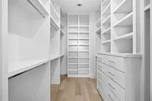 1110 Peden St, Houston, TX 77006 - Photo 15
