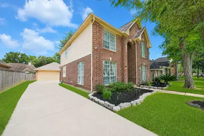 1123 Glendale Drive, Sugar Land, TX 77479 - Photo 3