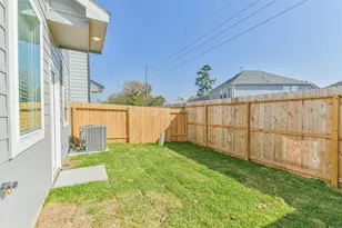 819 Sweet Jubilee Ln, Houston, TX 77090 - Photo 23