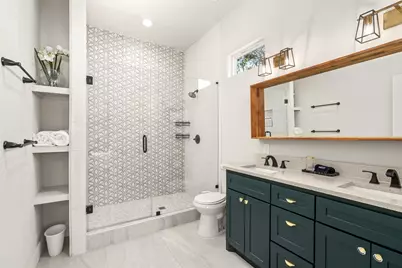 1513 E Gentry Street, Houston, TX 77009 - Photo 9