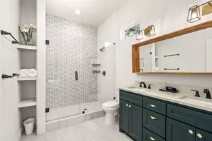 1513 E Gentry St, Houston, TX 77009 - Photo 9
