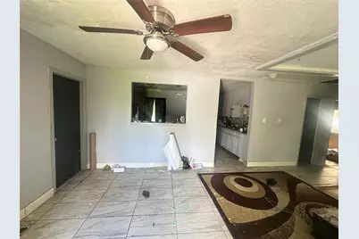 3127 Groton Drive, Houston, TX 77051 - Photo 9