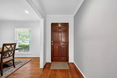 9327 Meadowcroft Drive, Houston, TX 77063 - Photo 11