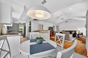 9327 Meadowcroft Dr, Houston, TX 77063 - Photo 23