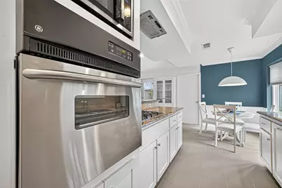 9327 Meadowcroft Drive, Houston, TX 77063 - Photo 29