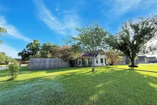 446 Countryside Dr, West Columbia, TX 77486 - Photo 27
