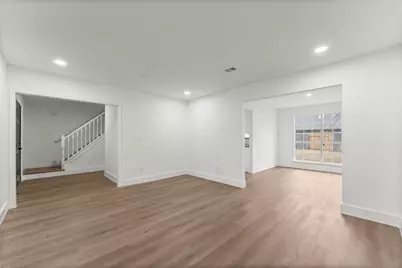 13706 Sablesprings Lane, Houston, TX 77014 - Photo 21