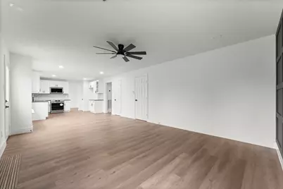 13706 Sablesprings Lane, Houston, TX 77014 - Photo 33