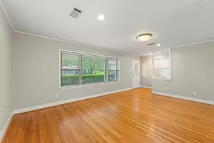8106 Lorrie Dr, Houston, TX 77025 - Photo 19