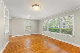8106 Lorrie Dr, Houston, TX 77025 - Photo 9