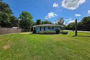 305 Miles Rd, Bacliff, TX 77518 - Photo 13