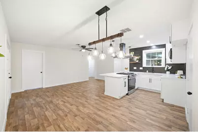 6418 Silver Chalice Drive, Houston, TX 77088 - Photo 17