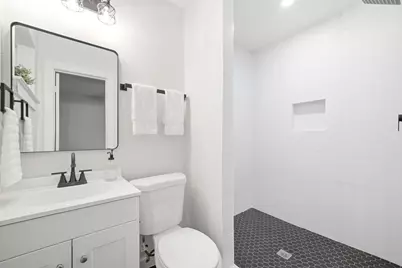 6418 Silver Chalice Drive, Houston, TX 77088 - Photo 21