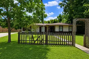 320 Temple Street, Woodville, TX 75979 - Photo 1