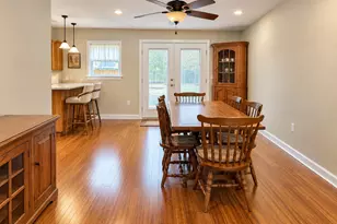 504 Edgewater St, Clute, TX 77531 - Photo 9