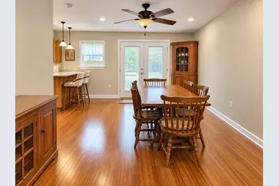504 Edgewater Street, Clute, TX 77531 - Photo 9