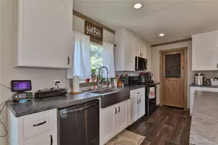 5061 County Rd 353, Brazoria, TX 77422 - Photo 13