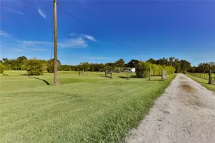 5061 County Rd 353, Brazoria, TX 77422 - Photo 5
