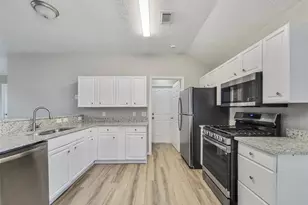 24314 Strong Pine Dr, Houston, TX 77336 - Photo 3