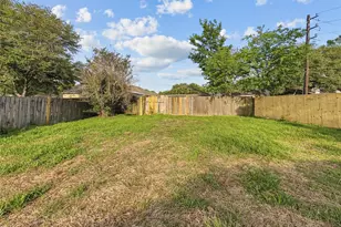 24314 Strong Pine Dr, Houston, TX 77336 - Photo 17