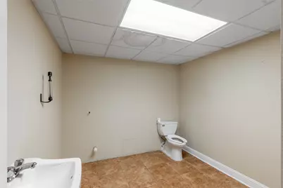 601 N May Street, Madisonville, TX 77864 - Photo 13