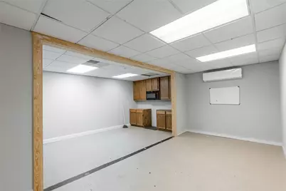 601 N May Street, Madisonville, TX 77864 - Photo 9