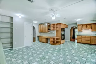 10995 Bonwell Loop, Kountze, TX 77625 - Photo 9