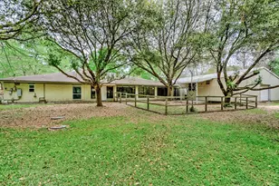 10995 Bonwell Loop, Kountze, TX 77625 - Photo 29