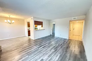 17401 Red Oak Dr, Houston, TX 77090 - Photo 11