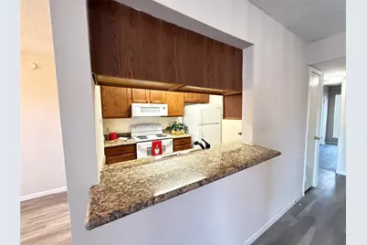 17401 Red Oak Drive #61, Houston, TX 77090 - Photo 7