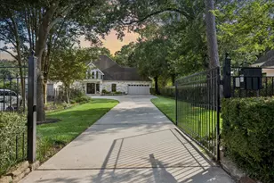 12338 Honeywood Trail, Houston, TX 77077 - Photo 3