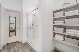 1823 William Scott St, Baytown, TX 77523 - Photo 17