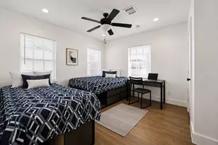 618 Branard St, Houston, TX 77006 - Photo 13
