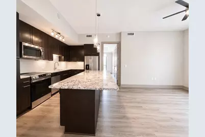 9787 Katy Freeway #1601, Houston, TX 77024 - Photo 3