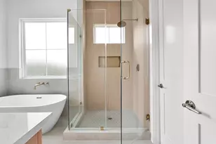1106 Weiss St, Houston, TX 77009 - Photo 9